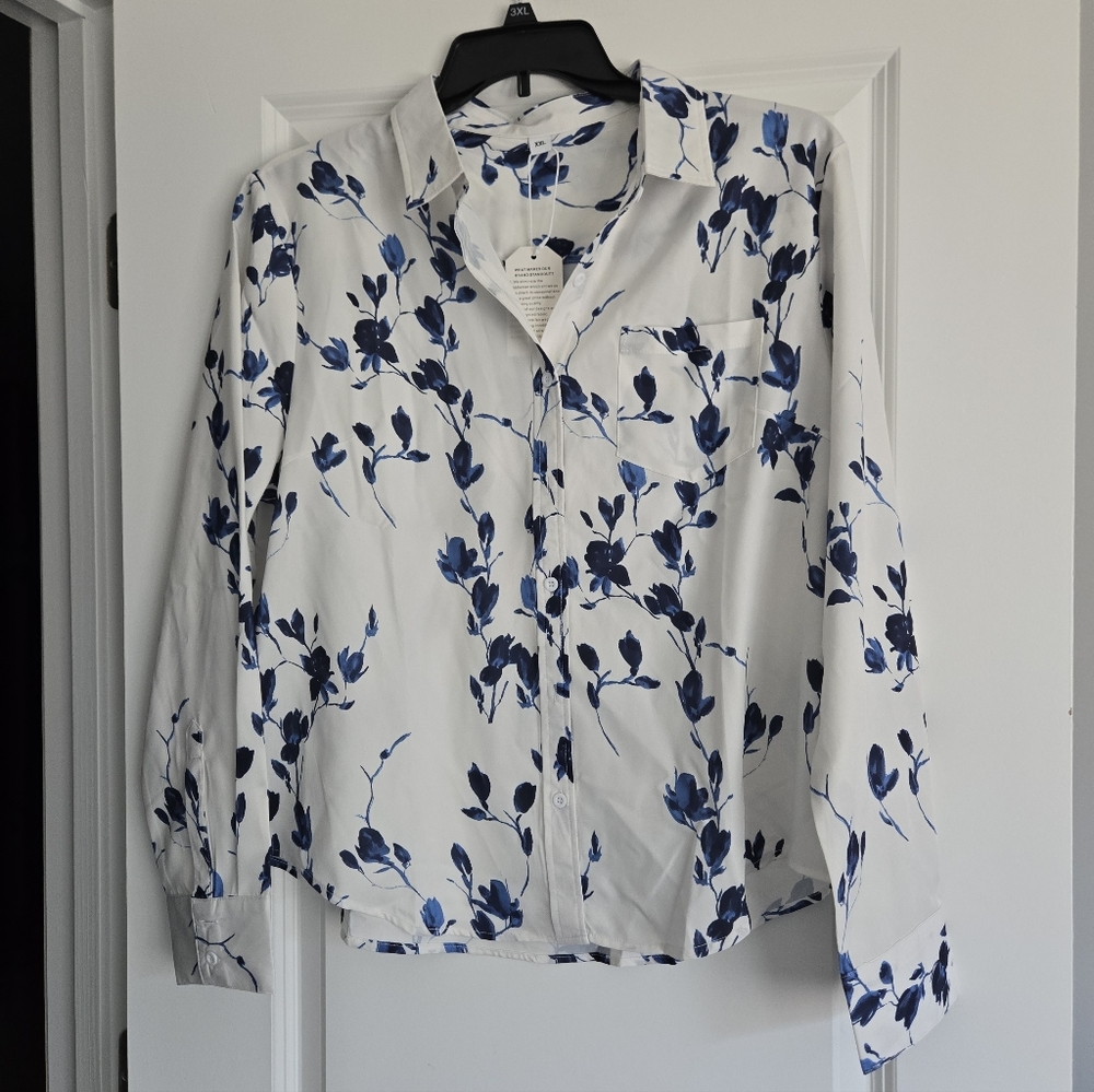 Made With Love Womens Long Sleeve White & Blue Floral Button Down Shirt XXL